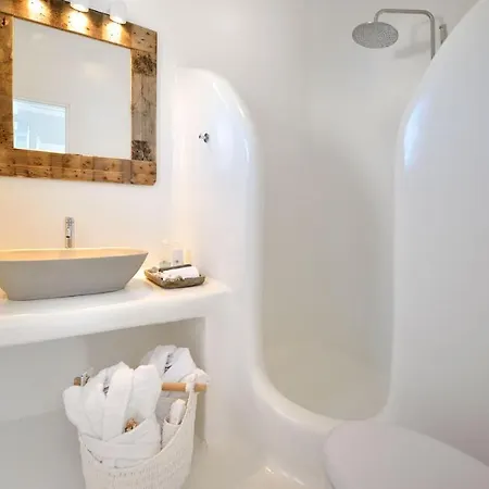 Aqua 4, 2 Private Pools And Jacuzzi, Mykonos *