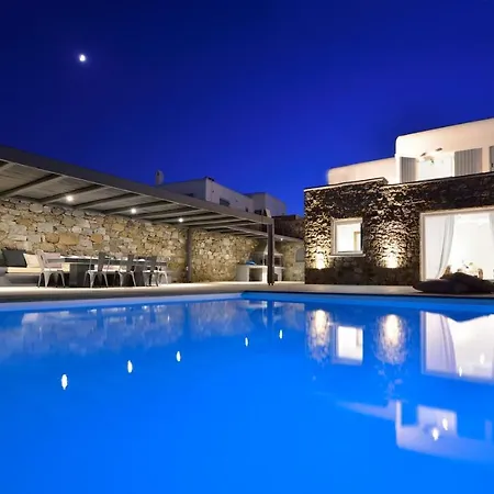 Aqua 4, 2 Private Pools And Jacuzzi, Mykonos Villa Mykonos Town