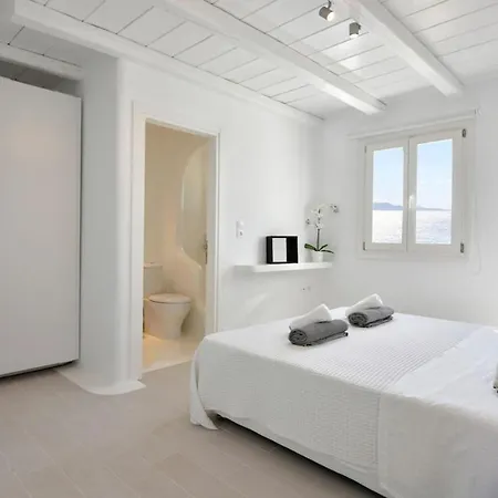 Aqua 4, 2 Private Pools And Jacuzzi, Mykonos *