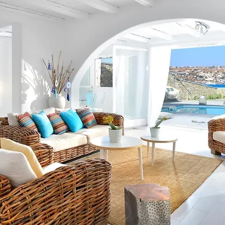 Aqua 4, 2 Private Pools And Jacuzzi, Mykonos Villa Mykonos Town