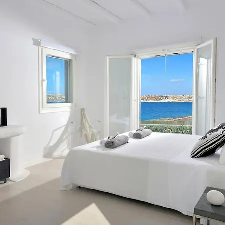 Aqua 4, 2 Private Pools And Jacuzzi, Mykonos *